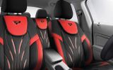 Autopoťahy pre Hyundai i10 (III) 2020-up PARS_Červené 2+3
